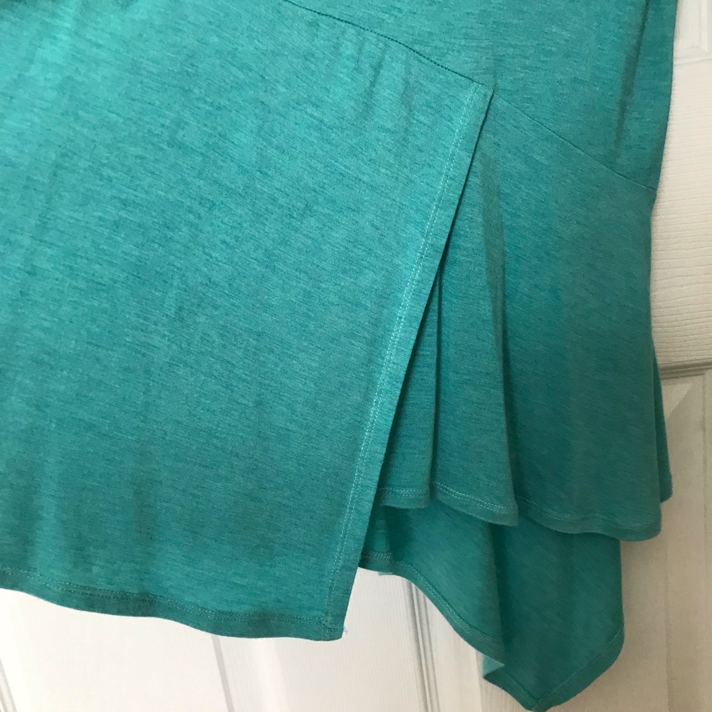 Soft tunic! Split front. - Picture 2 of 3
